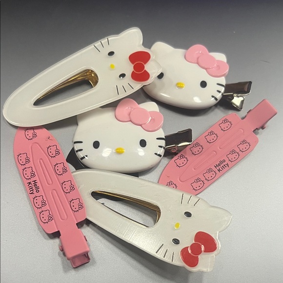 Hello Kitty Hair Clips Set - Picture 1 of 1